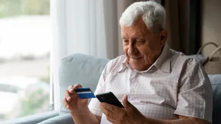 С 1 июня обещают повышение пенсии: кому прибавят и в каком размере