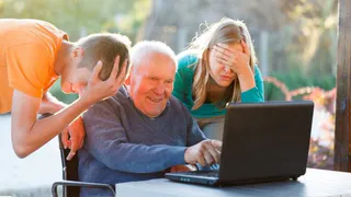 Медийная предвыборная активность Александра Богомаза подняла его акции на Бирже губернаторов