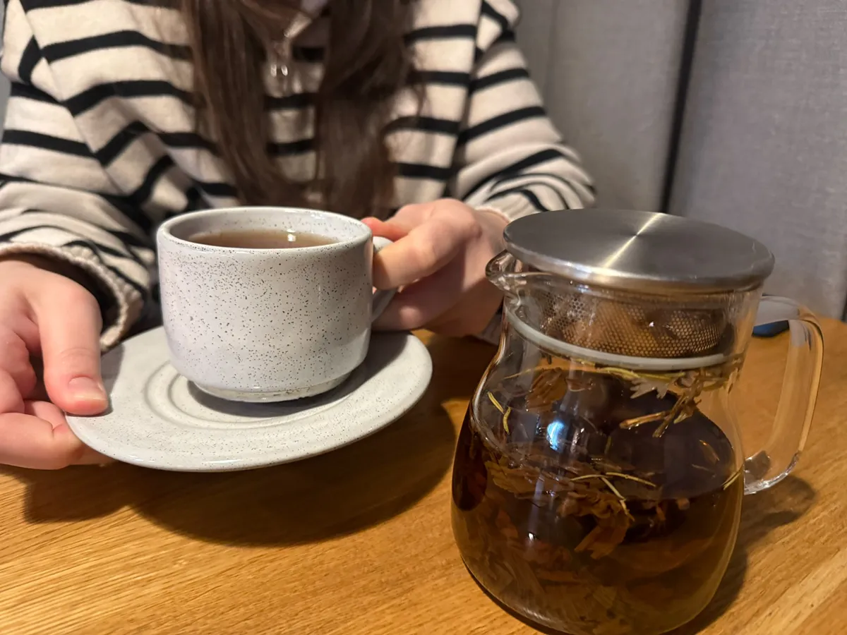 Не чай, не кофе, не соки: ученые назвали идеальный напиток для утра - выравнивает кожу и полезен для кишечника