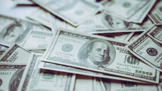 Теперь - уже полный запрет. Какие доллары брать с собой на отдых россиянам