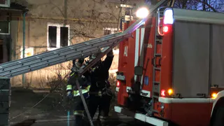 Дети застряли на балконе пятиэтажки на Юбилейной в Рязани