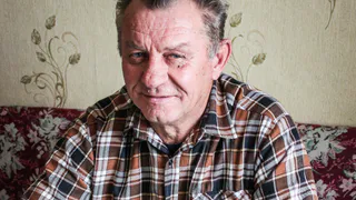 В Рязани молодые парни украли телеприставку у пенсионера