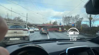 На Сибирском тракте трамвай столкнулся с легковушкой