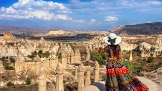 "Толпы народа, вонючая кана­ли­за­ция в море и пыль вместо песка: россиянка оставила честный отзыв о Дагестане