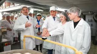 Олег Николаев дал старт новой линии на хлебозаводе в Чебоксарах