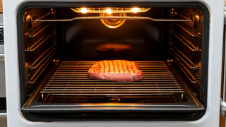 Только в 40 лет узнала, для чего нужна решетка внутри плиты. Делюсь 4-мя способами как ее применить