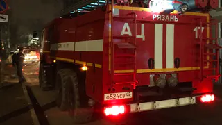 «Мы им орали, что там люди, а они не обращали внимания!»: очевидцы пожара в сауне поделились своей версией событий