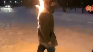 "Зажигательное" видео: в Перми сняли, как парень поджег себя ради забавы
