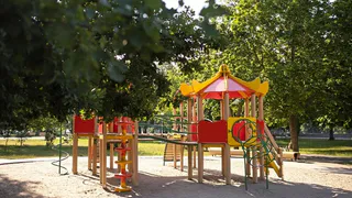 В Челябинской области возбудили уголовное дело после травмы ребенка на детской площадке