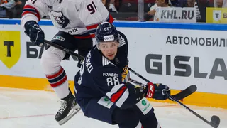 Владислава Ерёменко выписали из больницы: защитник «Металлурга» продолжает восстанавливаться после травмы