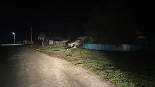 В Челябинской области нетрезвый водитель внедорожника сбил парня и девушку, идущих по обочине