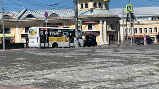 “Дороги - не единственная беда в Недостоево”: местные жители жалуются на транспорт