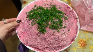 Шуба, которую съедают мгновенно: я заменила сельдь, и салат стал хитом на всех застольях