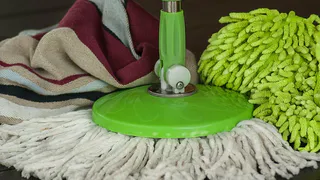 Умный способ использовать старые носки для уборки: хитрости для каждой хозяйки