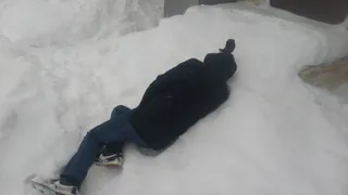 ЧП: В Нижнекамске на одном из заводов работник пролежал на морозе несколько часов