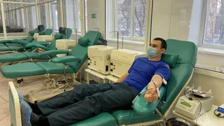 «Вероятность совпадения — 1%»: как рязанцы сдают кровь и вступают в регистр доноров костного мозга