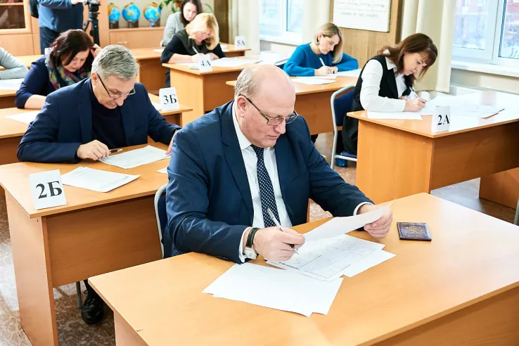 В Магнитогорске у родителей школьников перед сдачей ЕГЭ по истории забрали телефоны