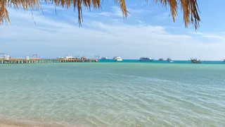 Этот курорт не просто так называют "Русские Мальдивы": чистые пляжи, лазурное море и все — за копейки