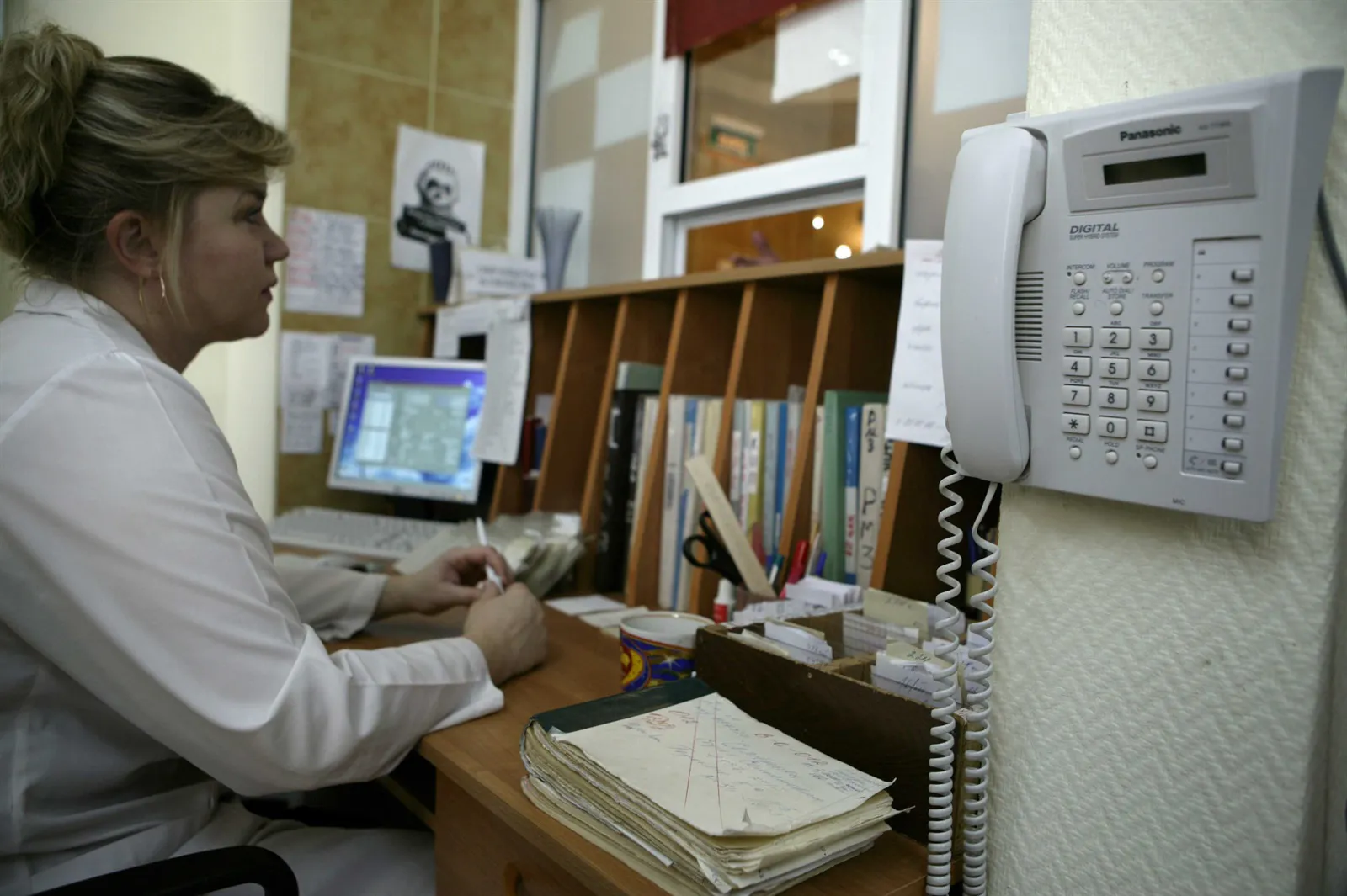 Как работают нижнекамские поликлиники в праздник?