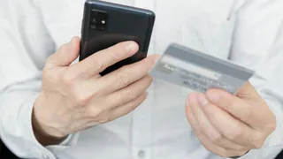 У всех, кто имеет сбережения в рублях, есть срок до 20 декабря – потом будет уже поздно