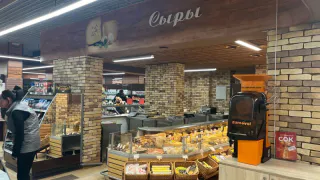 «Лучше не брать – там пальма и антибиотики»: Роскачество назвало сыр, который лучше не покупать