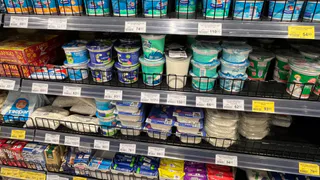 В Роскачестве определили самый полезный творог - берите такой по 3 пачки. К Масленице с блинчиками - пальчики оближешь