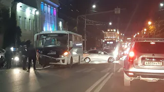 Есть пострадавшие: на Ленина маршрутка попала в ДТП