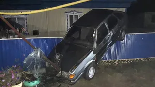 В Татарстане пьяный водитель врезался в забор частного дома
