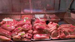 Обалденные копченые свиные ребрышки из Светофора: нашла мясной клад - и так погрызть, и суп сварить