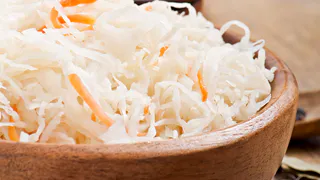 Самый лучший рецепт квашенной капусты из СССР: любимый вкус – идеальный способ закваски