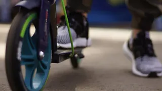 На перекрестке улиц Свободы и Радищева в Рязани сбили ребёнка на самокате