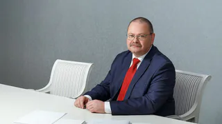 Мельниченко взял на контроль ситуацию в детском лагере «Белка»