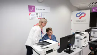 Владимирцы теперь могут быстрее оформить справки и выплаты в новой цифровой зоне Соцфонда