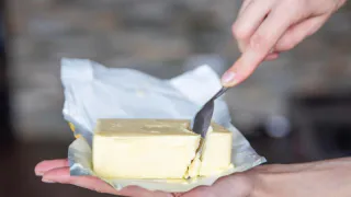 Можно смело брать – там точно нет пальмы: Роскачество назвало лучшие марки сливочного масла