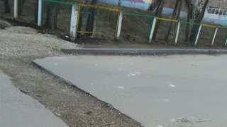 Жалоба от читателя: к двум детским садам невозможно проехать