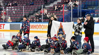 В Магнитогорске завершился ежегодный турнир по следж-хоккею «Храбрые сердцем»