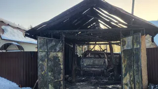 Из-за несправной электрики сыктывкарцы лишились гаража со всем содержимым