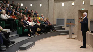 Глава администрации Магнитогорска Сергей Бердников встретился с работниками треста "Водоканал"