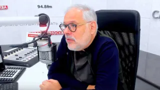 Лишитесь всех своих денег из-за этой ошибки: эксперт Михаил Хазин предупредил россиян о кризисе