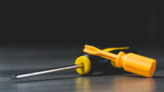 43-летняя пензячка грозила убить собутыльника отвёрткой