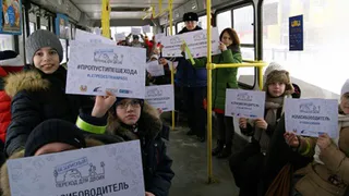 По Рязани проехал «Познавательный троллейбус»