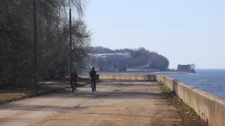 Казанскую набережную вновь хотят превратить в дорогу - дублер улицы Калинина