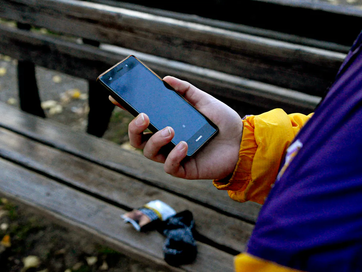 Теперь перевод денег друзьям и родным под запретом: о чем нельзя писать, чтобы не остаться без банковской карты