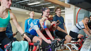 «Cyberpunk на двух колёсах»: в Магнитогорске стартует виртуальная велогонка