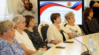 Кому из педагогов досталась новая губернаторская премия?