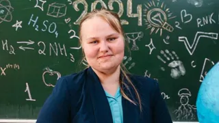 В Чувашии без вести пропала 16-летняя девушка в темной куртке и желтой шапке