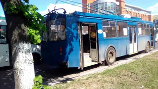 В Рязани жители просят решить кардинально проблему с затором троллейбусов