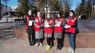 В Брянске добровольцы Красного Креста рассказали жителям как не заразиться туберкулезом