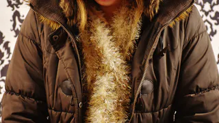 2 капли на ватный диск - и куртка или пуховик выглядят как новые: даже в машинке стирать не нужно