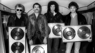 Умер первый бас-гитарист группы Queen